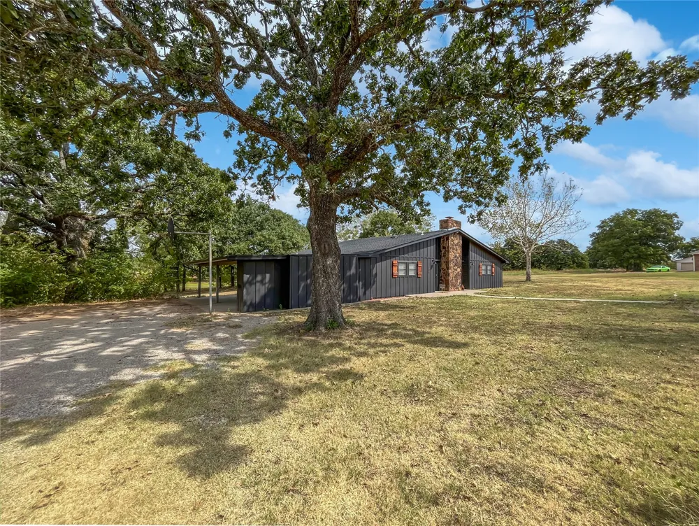 206 Tanglewood Lone Grove, OK 73443
