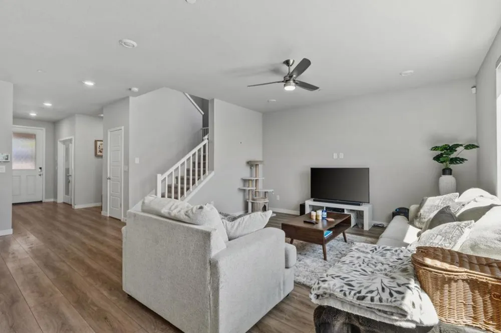 12101 Mircado Way Rancho Cordova, CA 95742
