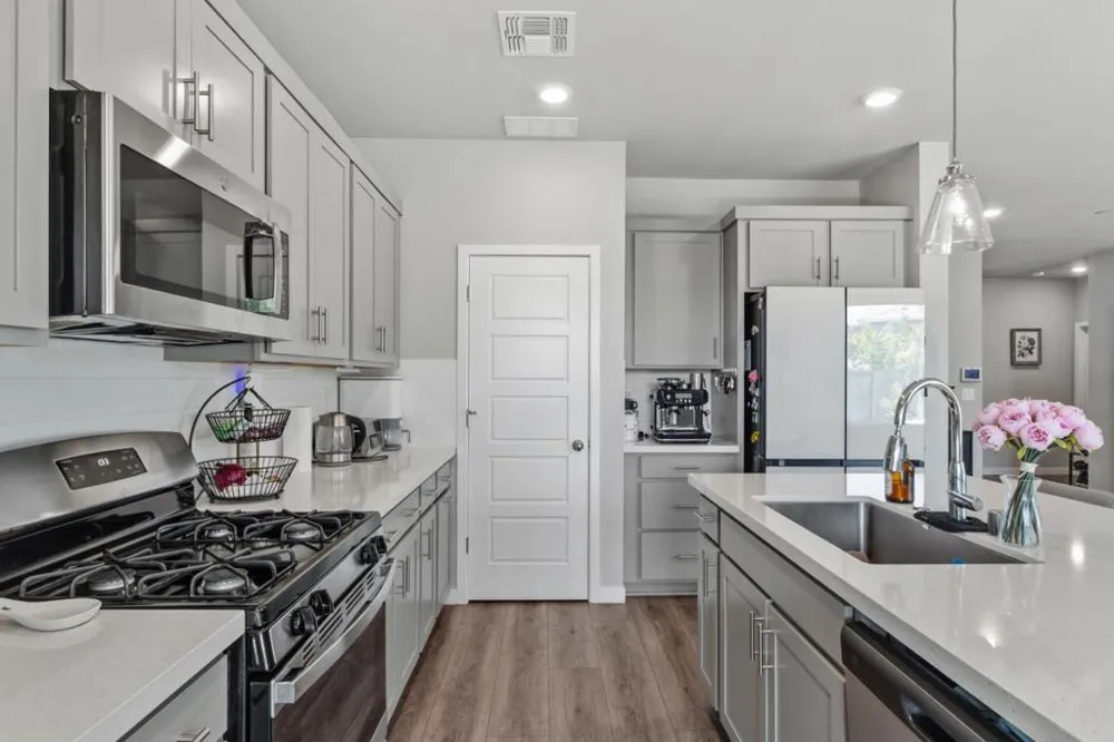 12101 Mircado Way Rancho Cordova, CA 95742