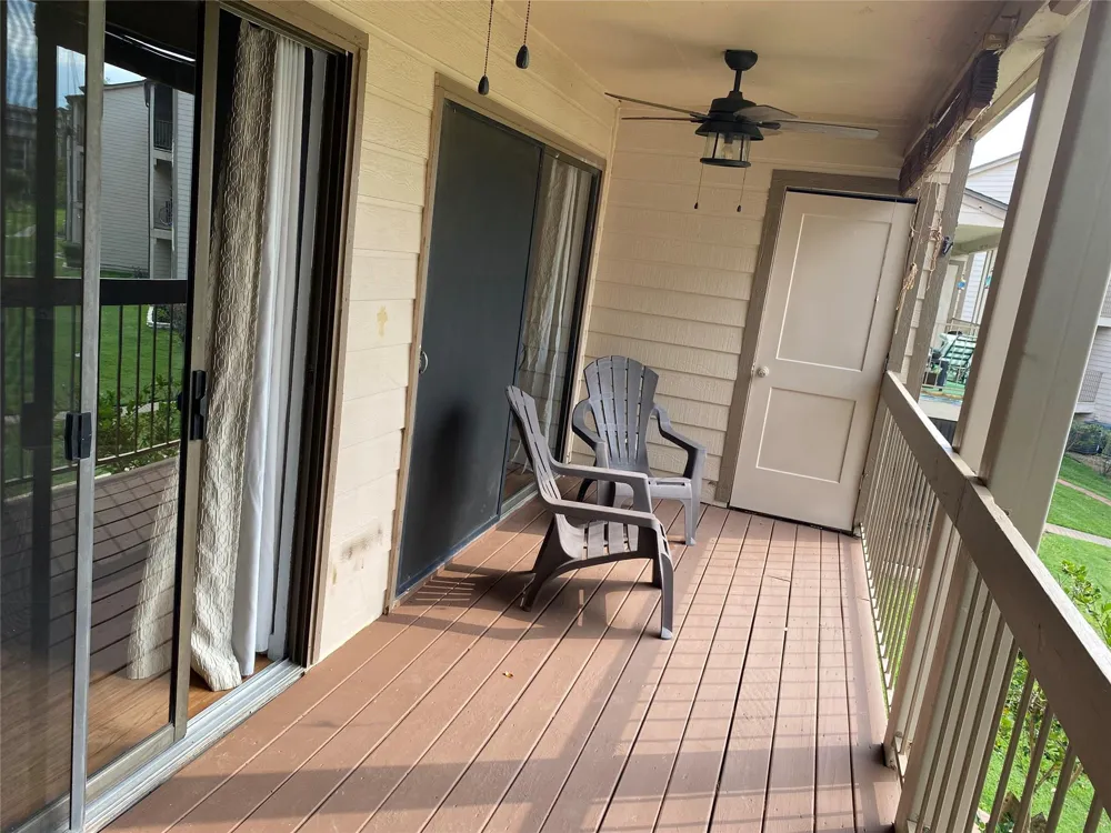 204 Lakeview Terrace Conroe, TX 77356