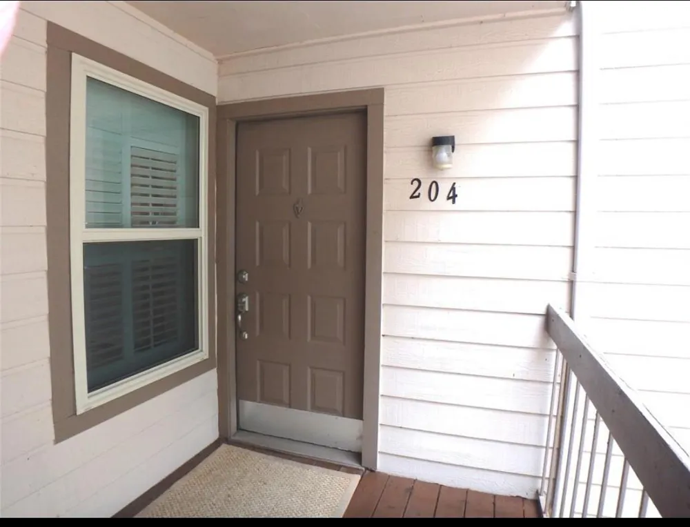 204 Lakeview Terrace Conroe, TX 77356