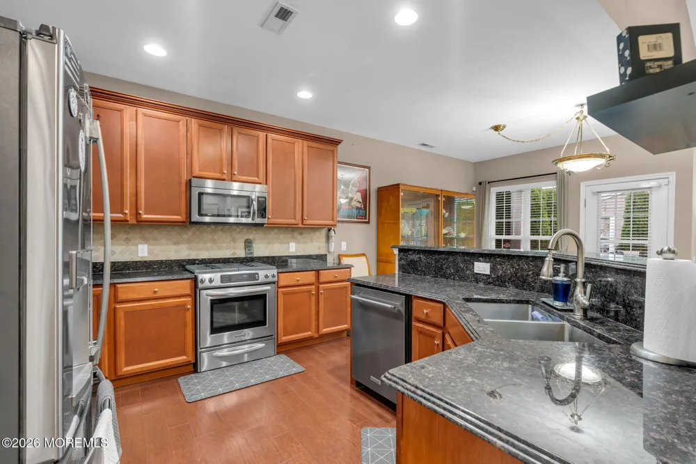 58 Aberdeen Lane Manchester, NJ 08759