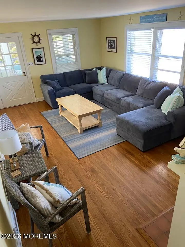 16 Bayview Avenue Seaside Park, NJ 08752