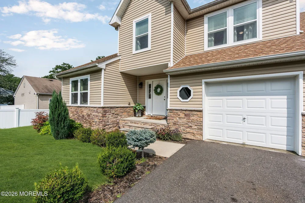 609 Amsterdam Avenue Toms River, NJ 08757