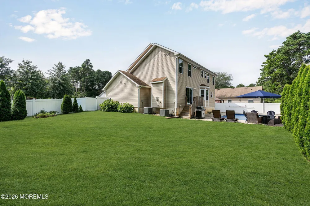 609 Amsterdam Avenue Toms River, NJ 08757