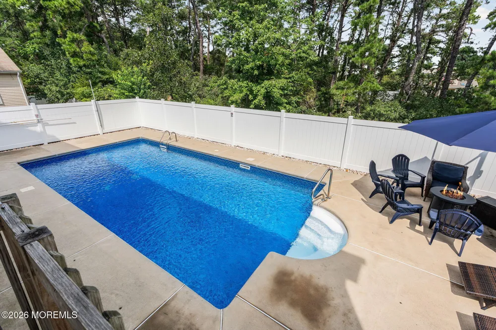 609 Amsterdam Avenue Toms River, NJ 08757