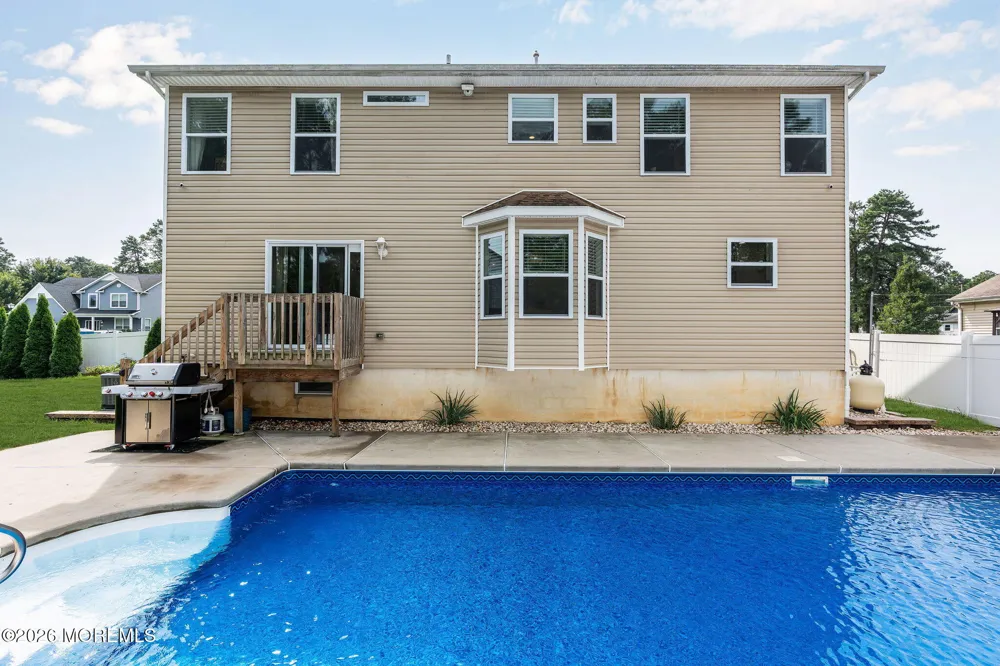 609 Amsterdam Avenue Toms River, NJ 08757