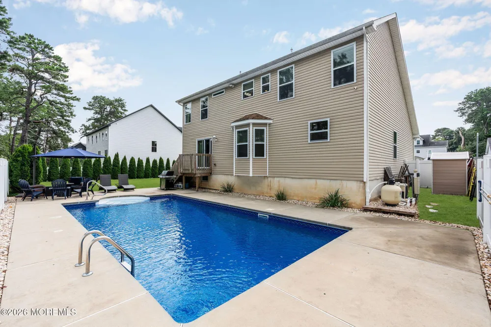 609 Amsterdam Avenue Toms River, NJ 08757