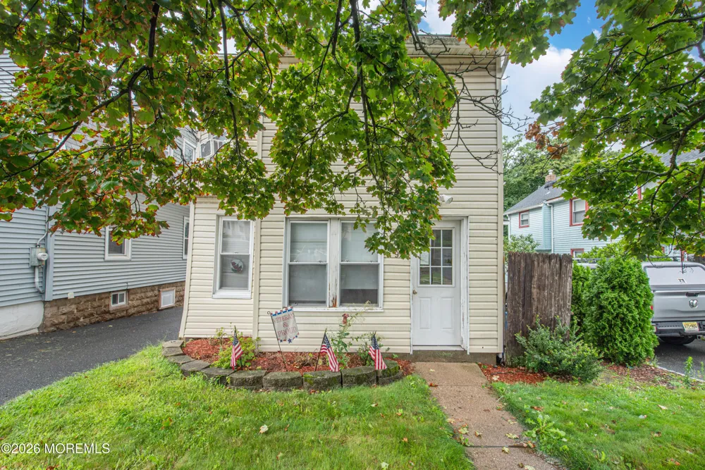 9 Central Avenue Caldwell, NJ 07006