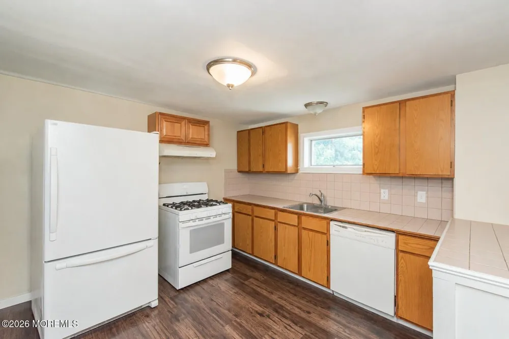 9 Central Avenue Caldwell, NJ 07006
