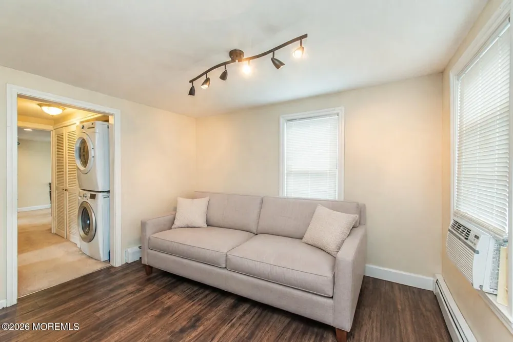9 Central Avenue Caldwell, NJ 07006