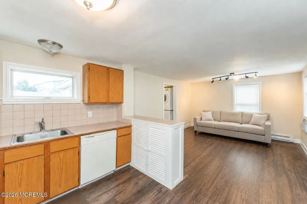 9 Central Avenue Caldwell, NJ 07006