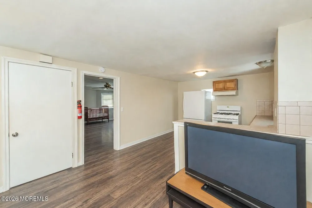 9 Central Avenue Caldwell, NJ 07006