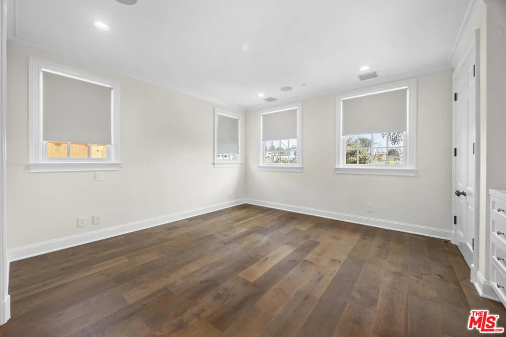 1011 Fiske Street Pacific Palisades, CA 90272