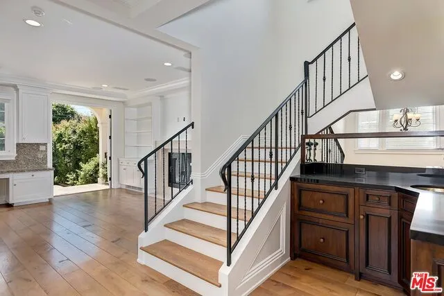1011 Fiske Street Pacific Palisades, CA 90272