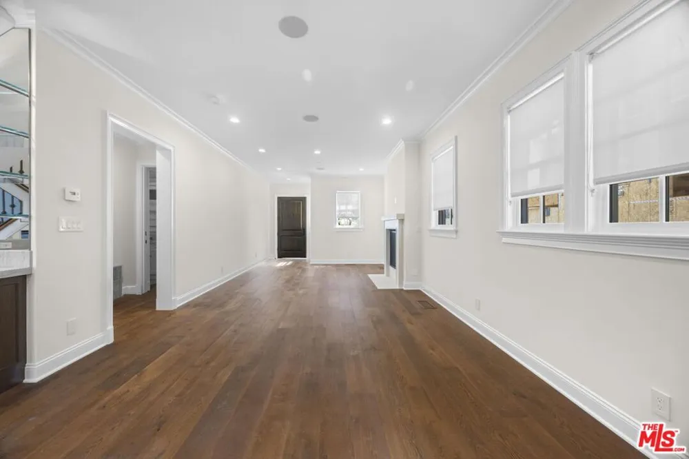 1011 Fiske Street Pacific Palisades, CA 90272
