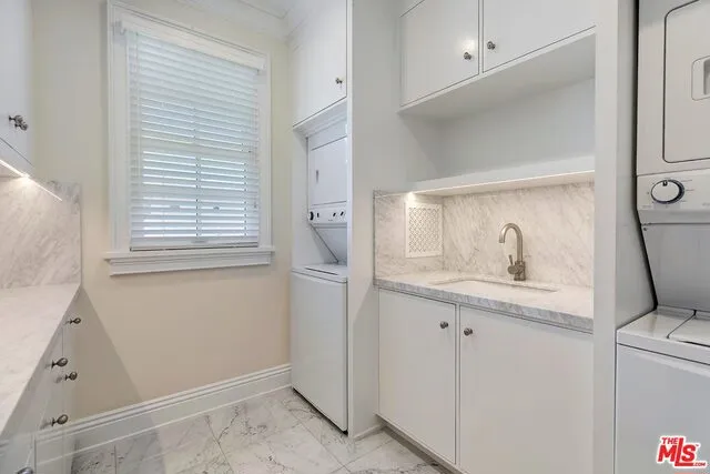 1011 Fiske Street Pacific Palisades, CA 90272