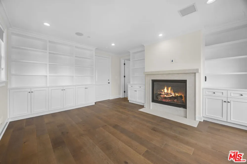 1011 Fiske Street Pacific Palisades, CA 90272