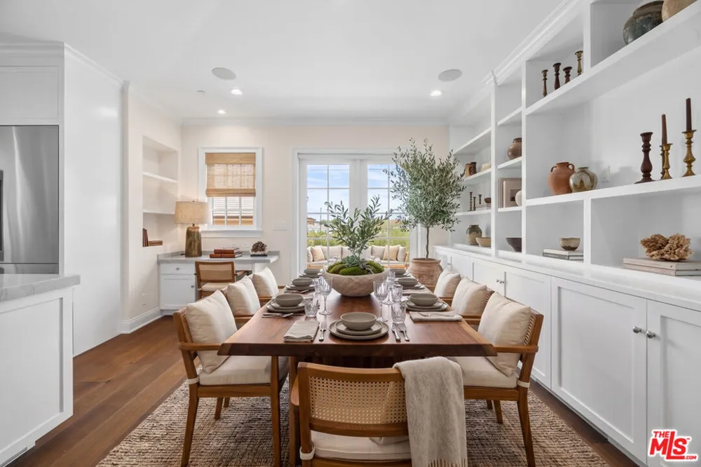1011 Fiske Street Pacific Palisades, CA 90272