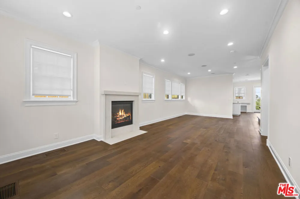1011 Fiske Street Pacific Palisades, CA 90272