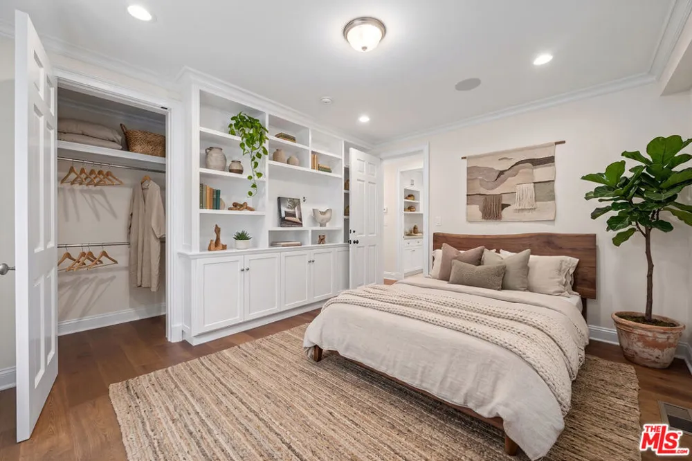 1011 Fiske Street Pacific Palisades, CA 90272
