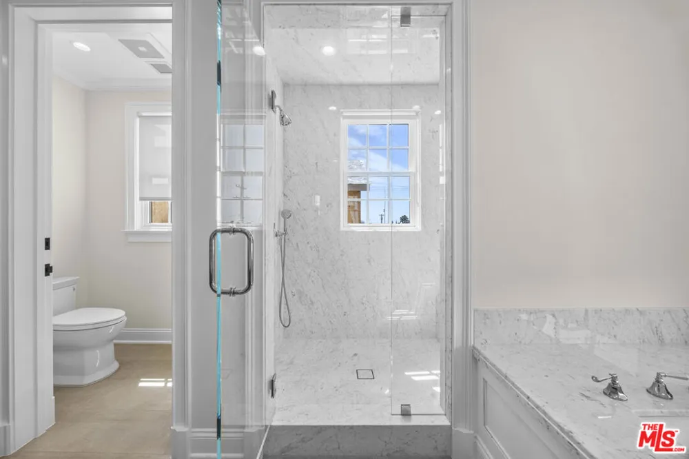 1011 Fiske Street Pacific Palisades, CA 90272