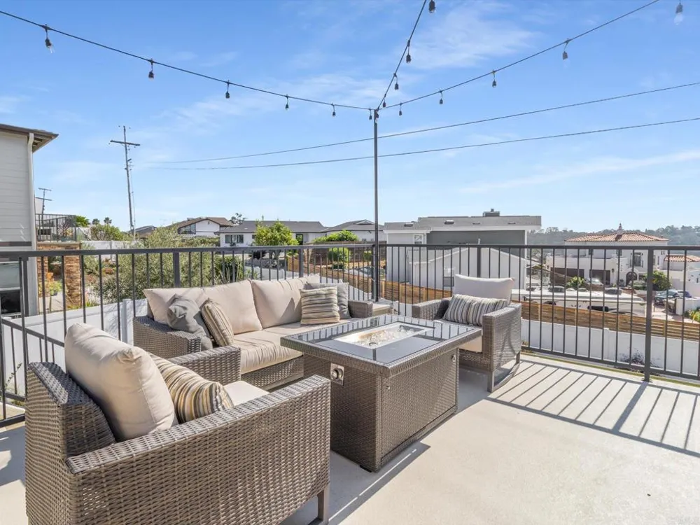 1858 Avocado Rd Oceanside, CA 92054