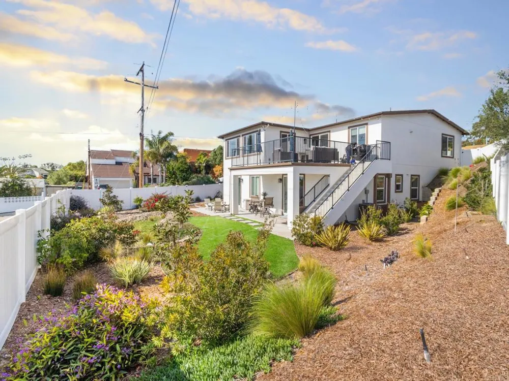 1858 Avocado Rd Oceanside, CA 92054