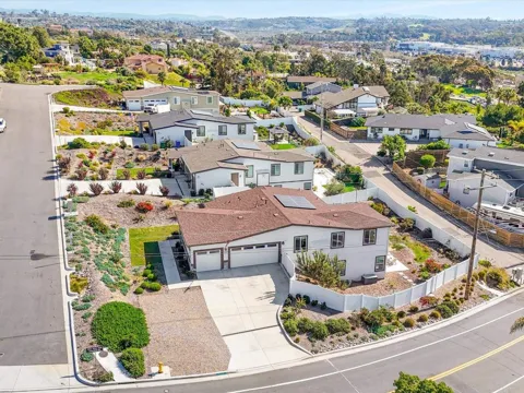 1858 Avocado Rd