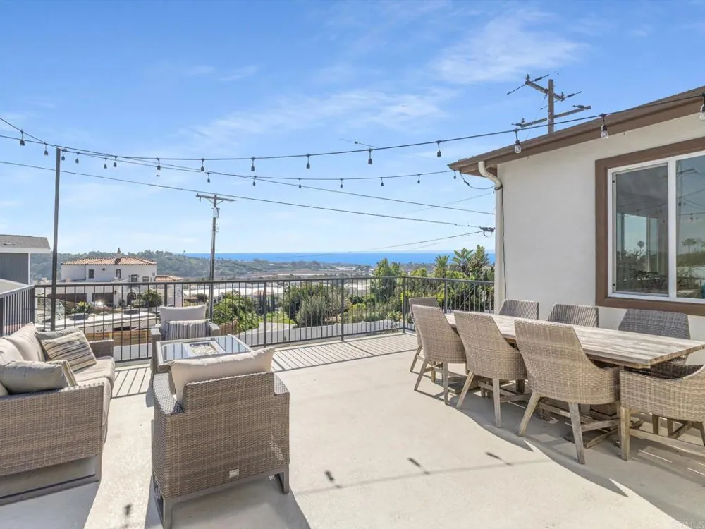 1858 Avocado Rd Oceanside, CA 92054