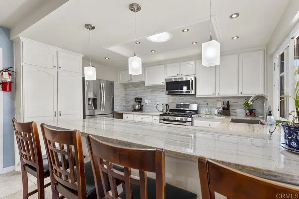 1544 Knob Hill Road San Marcos, CA 92069