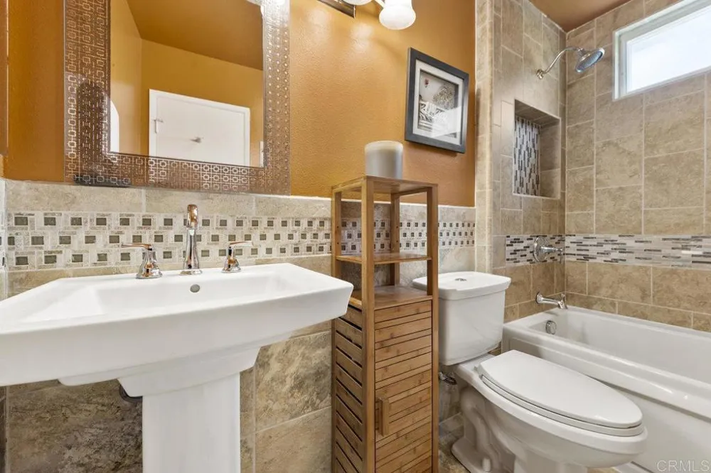 1544 Knob Hill Road San Marcos, CA 92069
