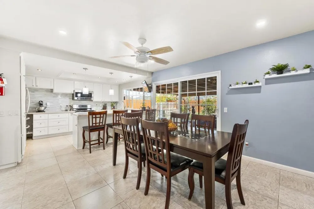 1544 Knob Hill Road San Marcos, CA 92069