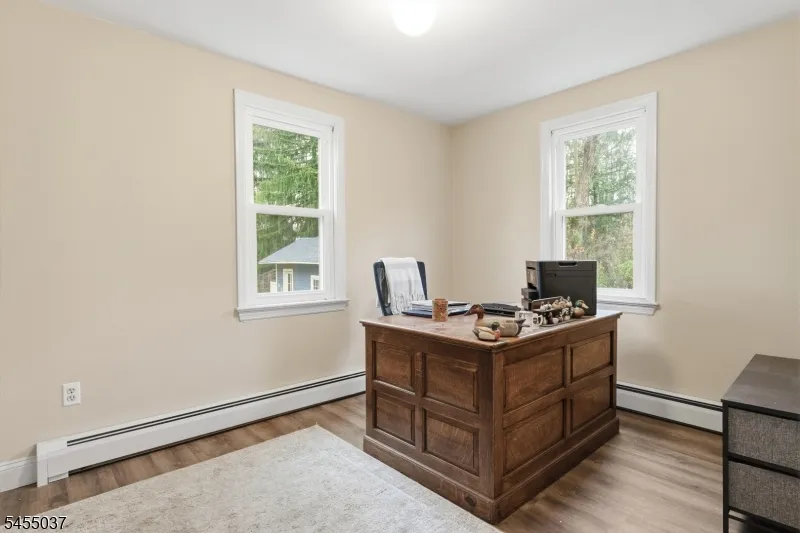 131 Crusher Rd Hopewell, NJ 08525