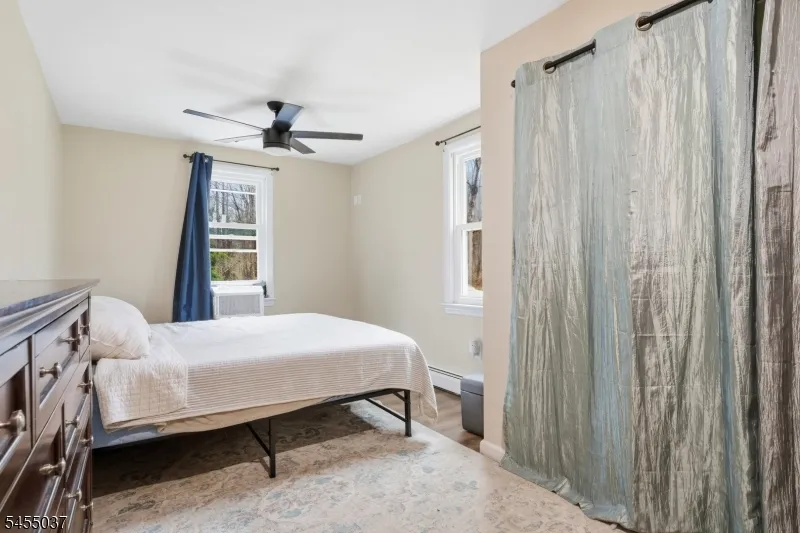 131 Crusher Rd Hopewell, NJ 08525
