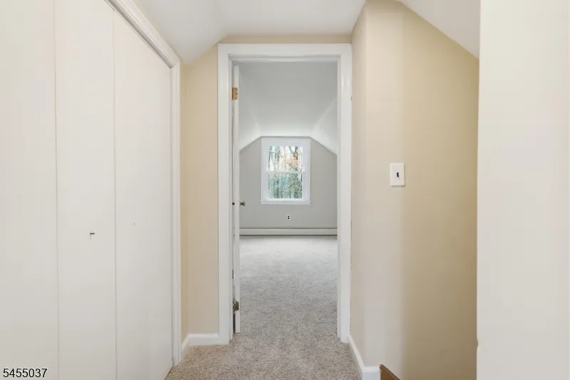 131 Crusher Rd Hopewell, NJ 08525