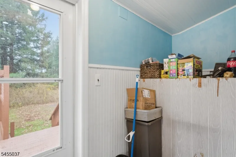 131 Crusher Rd Hopewell, NJ 08525