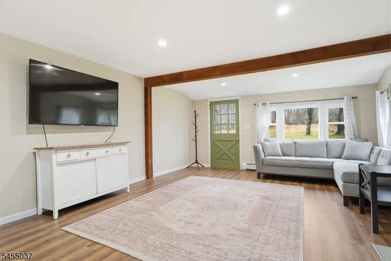 131 Crusher Rd Hopewell, NJ 08525
