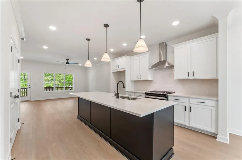 1919 Deco Drive Kennesaw, GA 30144