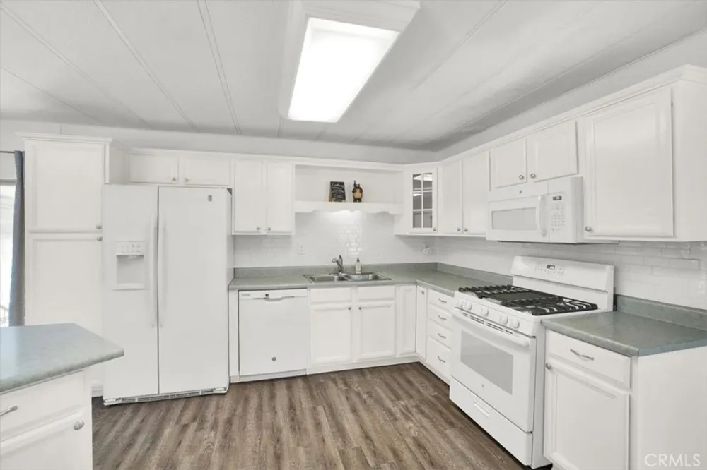 22780 Skylink Canyon Lake, CA 92587