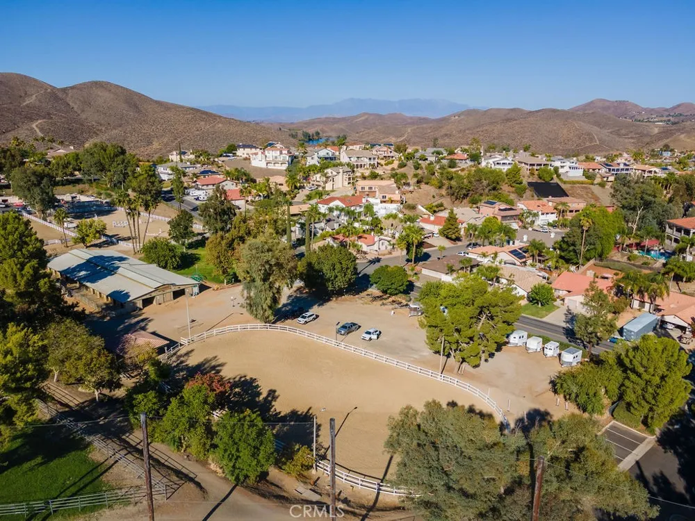 22780 Skylink Canyon Lake, CA 92587