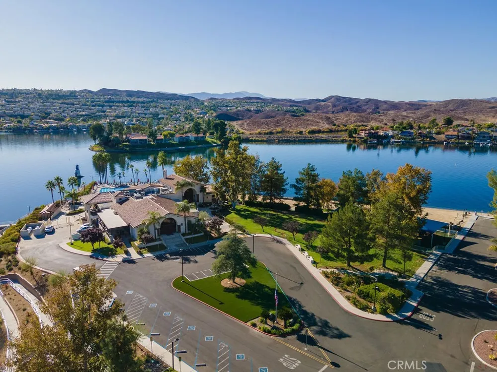 22780 Skylink Canyon Lake, CA 92587