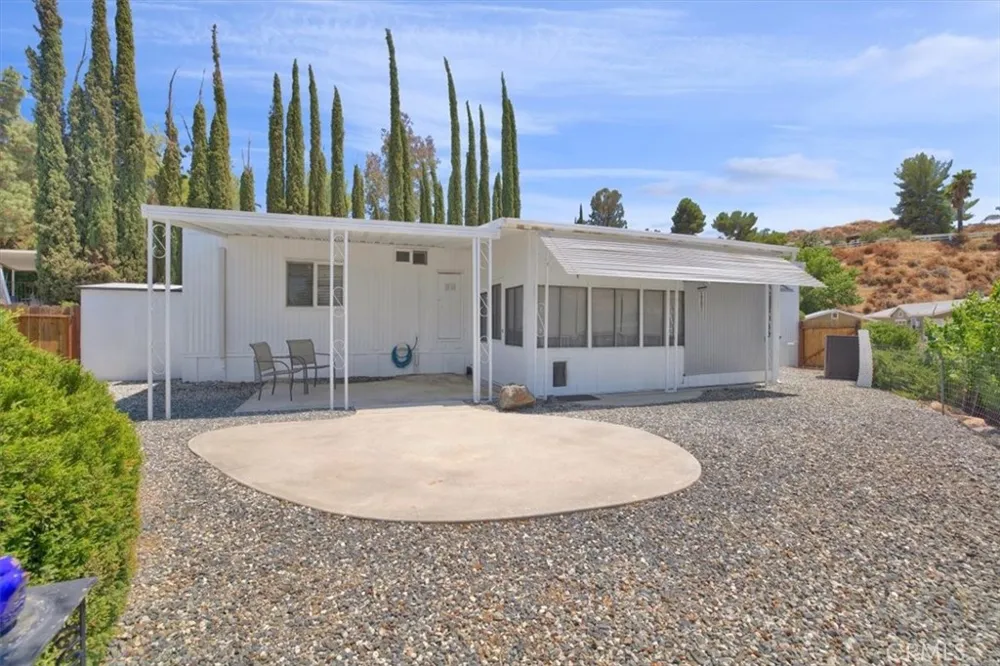 22780 Skylink Canyon Lake, CA 92587