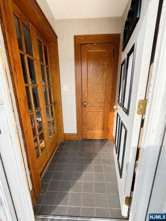 503 6th Avenue Lyndhurst, NJ 07071