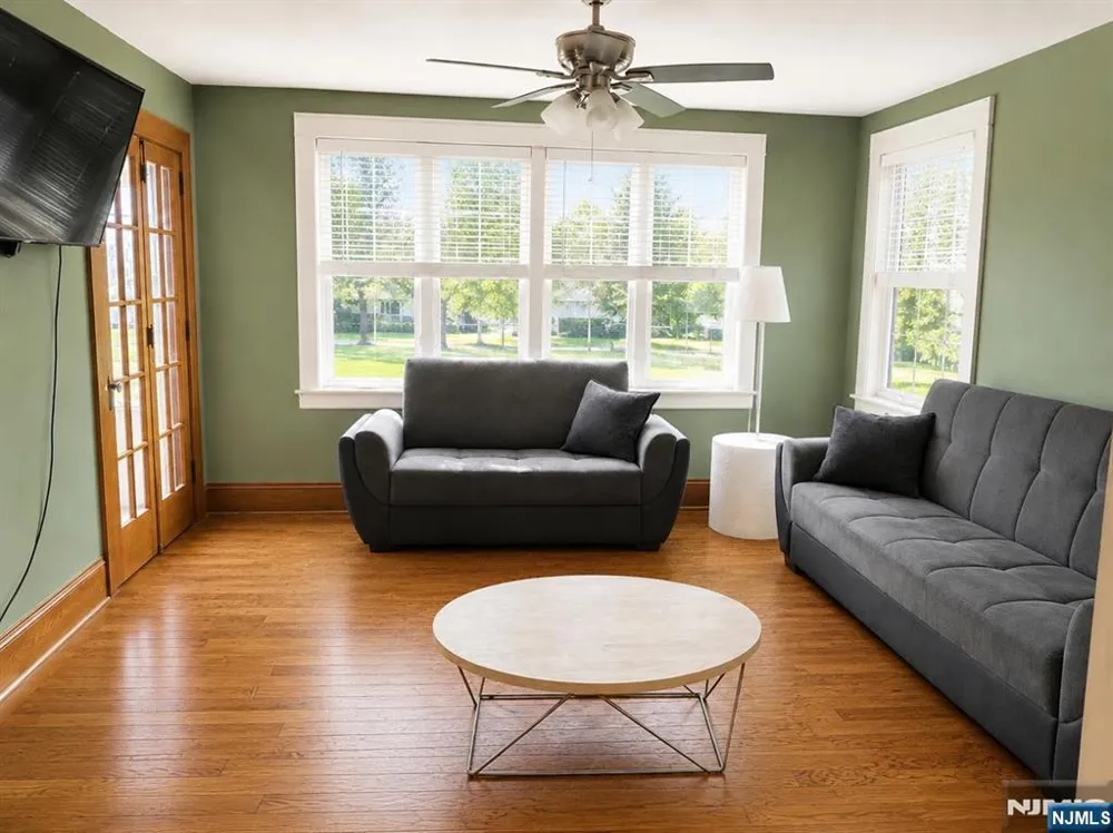 503 6th Avenue Lyndhurst, NJ 07071
