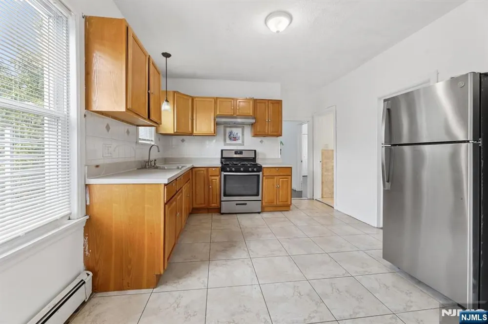 441-443 E 27th Street 2 Paterson, NJ 07514