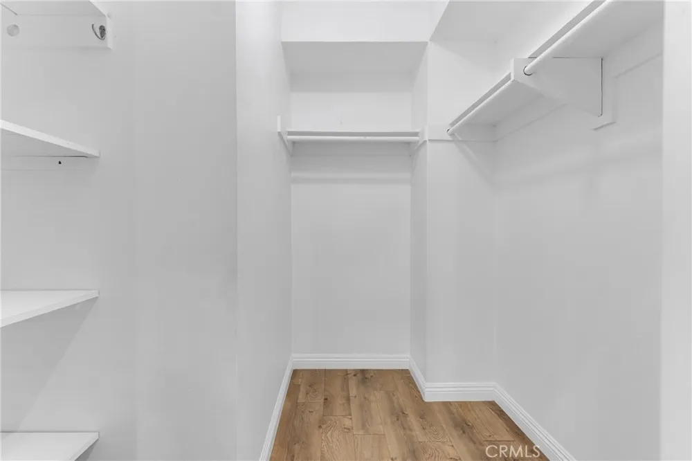 9555 Sepulveda #5 North Hills, CA 91343