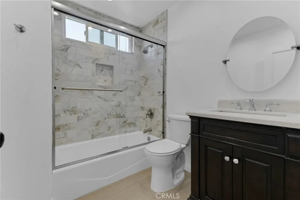 9555 Sepulveda #5 North Hills, CA 91343