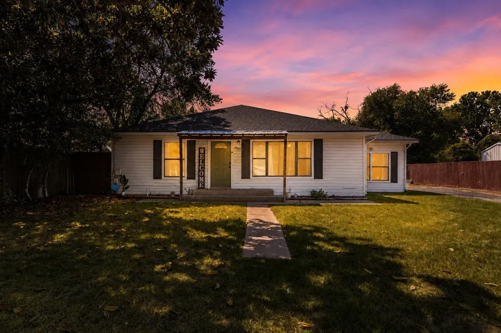 1909 Reese Street Liberty, TX 77575