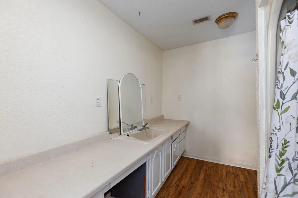 1909 Reese Street Liberty, TX 77575